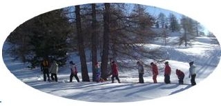  Pbaños con raquetas de nieve 